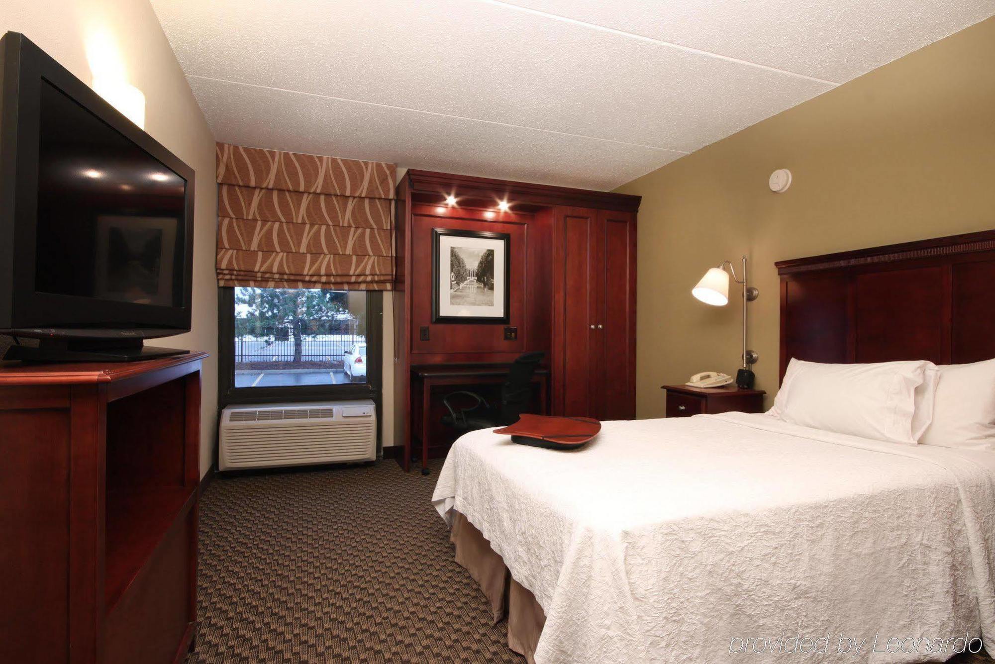 Hampton Inn Detroit Madison Heights South Troy Номер фото