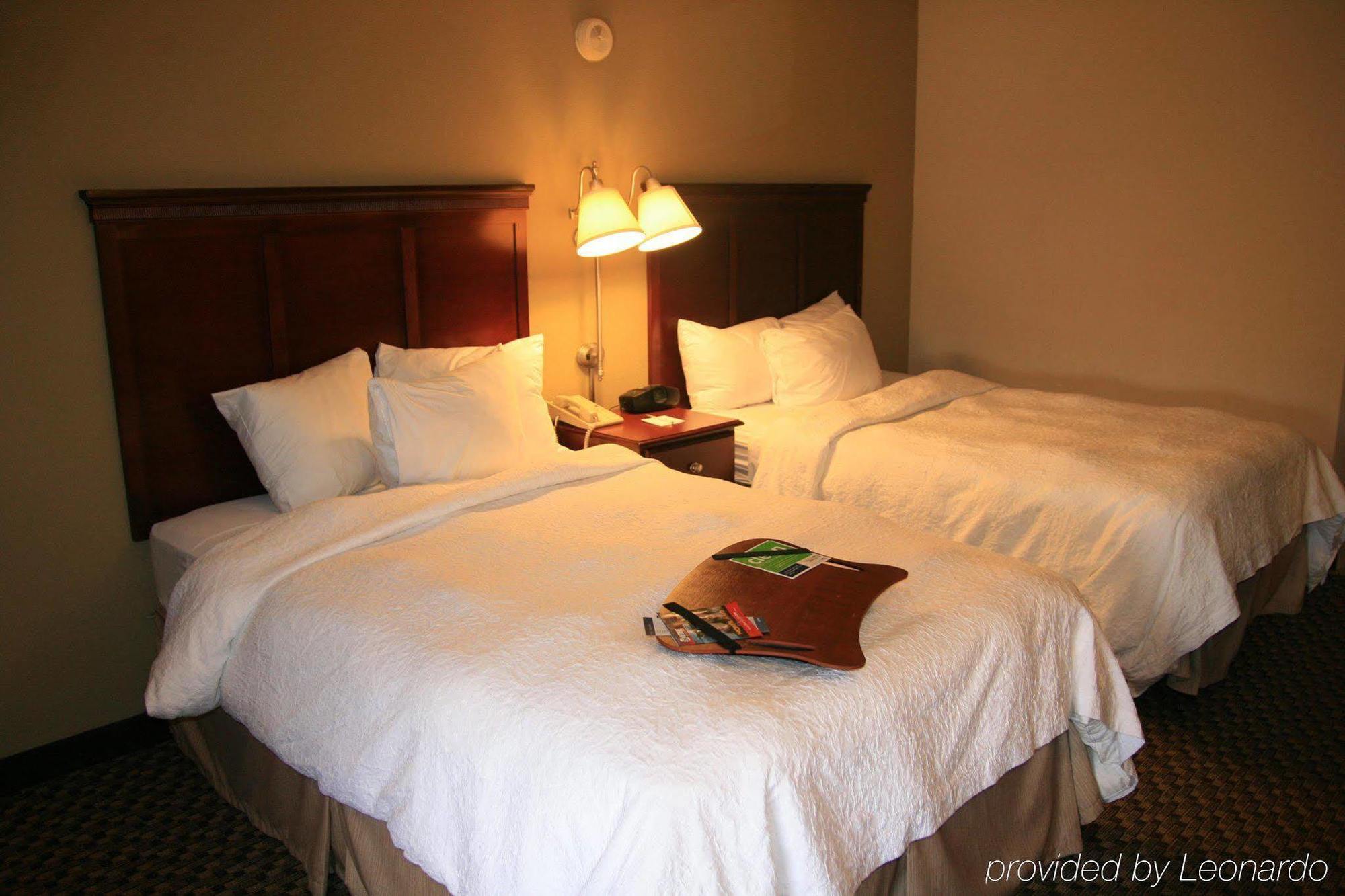 Hampton Inn Detroit Madison Heights South Troy Номер фото